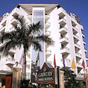 Country Inn & Suites